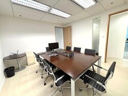 United Square (D11), Office #550270301